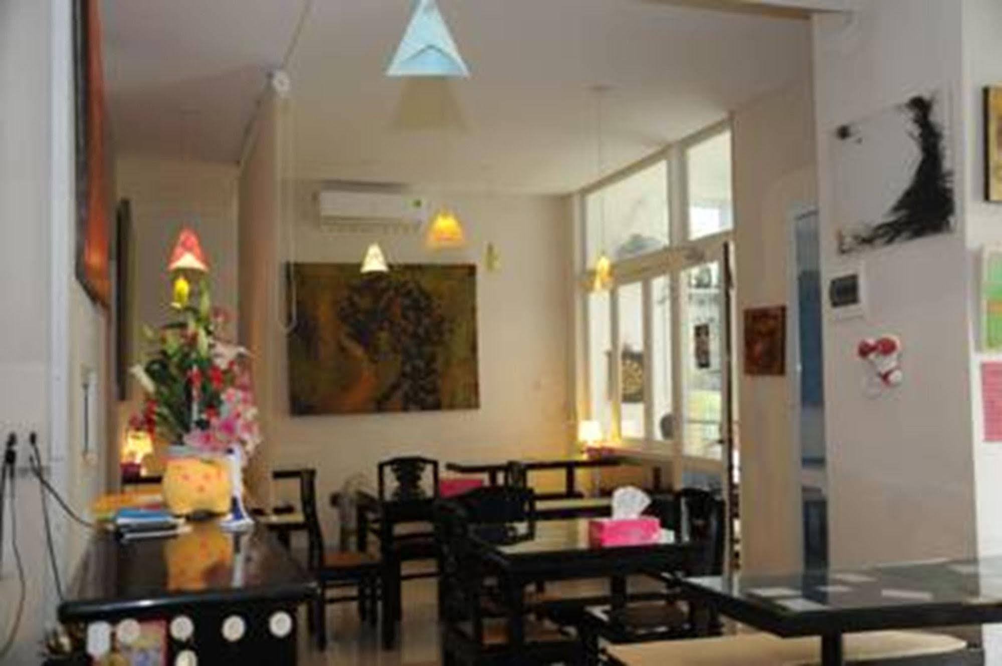 Hue Nino Hotel Екстер'єр фото