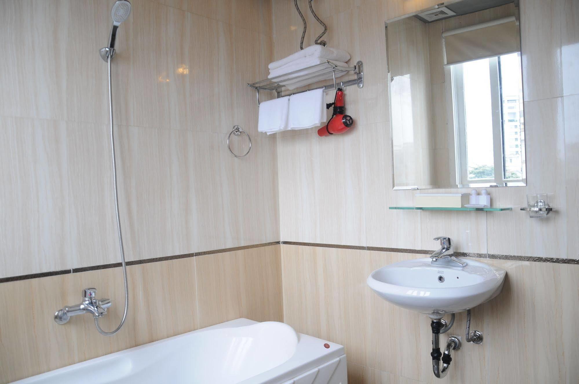Hue Nino Hotel Екстер'єр фото