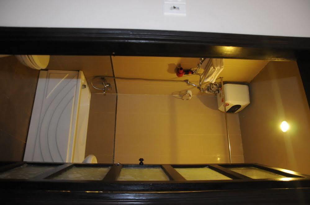 Hue Nino Hotel Екстер'єр фото